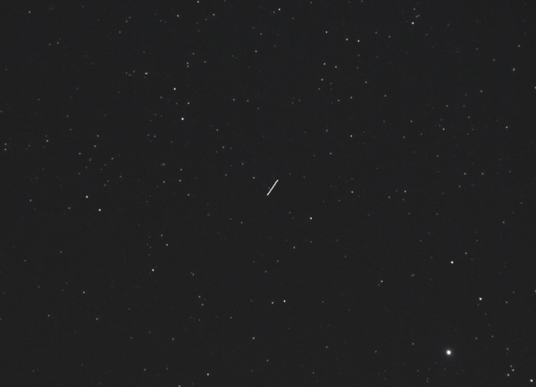 Trail of asteroid 3122 Florence passing Earth. Credit Robin Scagell