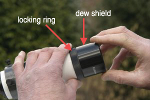 Adjusting finder focus.